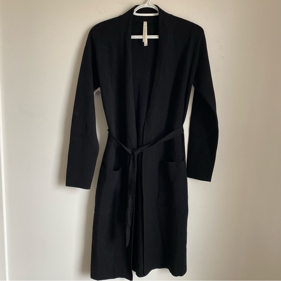 Aritzia The Group Babaton Ty Belted Cardigan Black Sz Small New - Picture 3 of 8